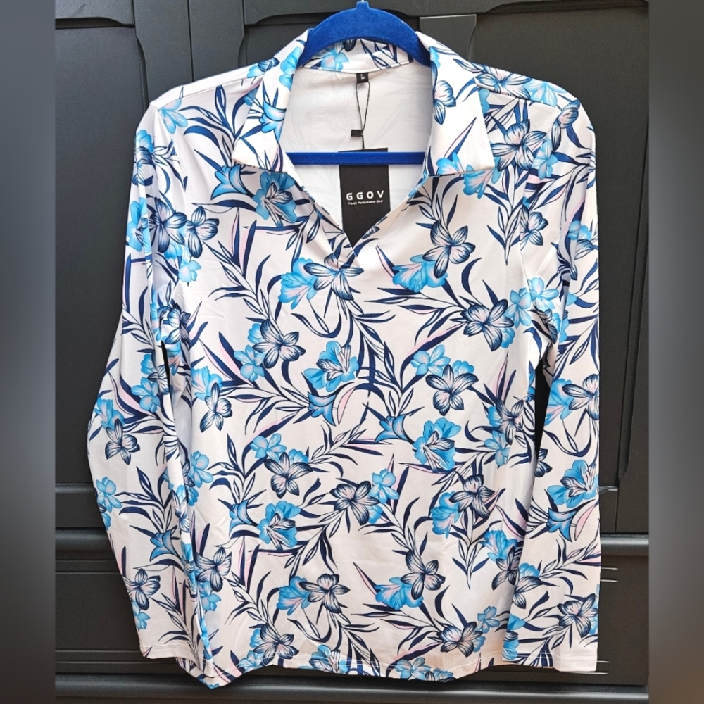 New size M/L women's top, great for golf, pickleball, tennis, etc.